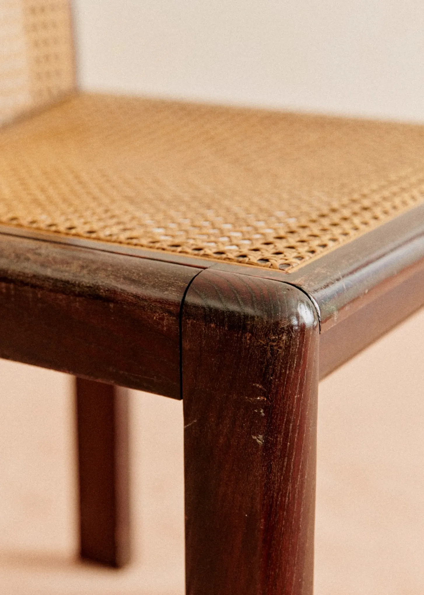 Chaise En Cannage Vintage