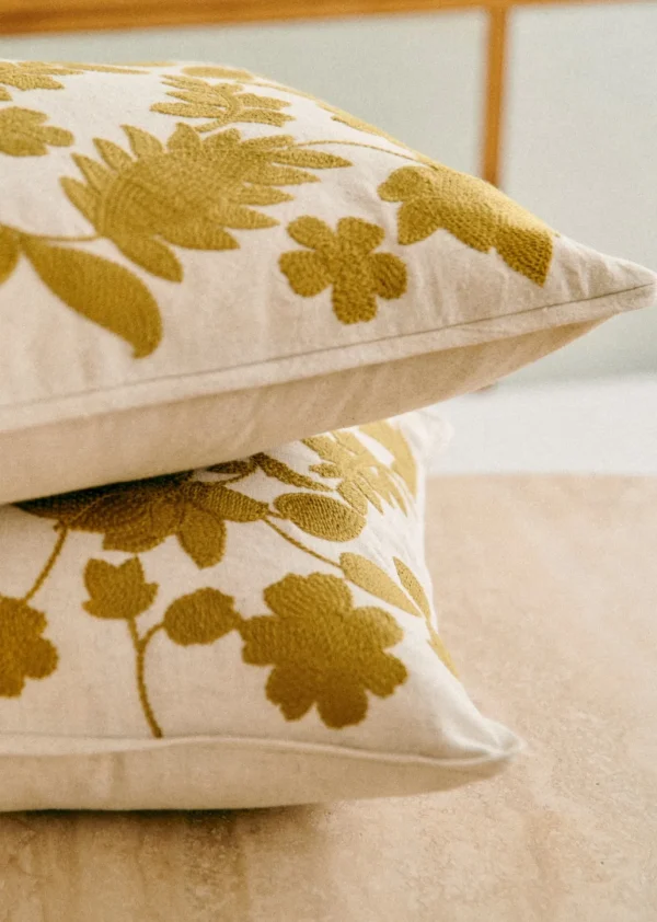 Coussin Brodé -  Grand Modèle