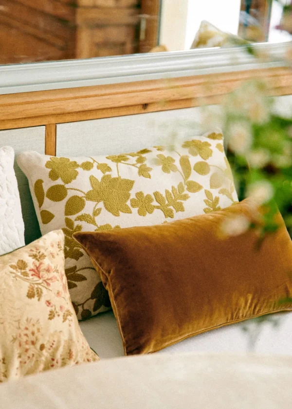 Coussin Brodé -  Grand Modèle