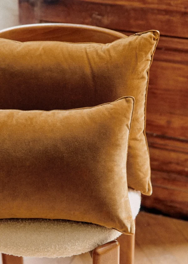 Coussin Velours Édition -  Grand Modèle