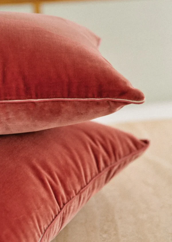 Coussin Velours Édition -  Grand Modèle