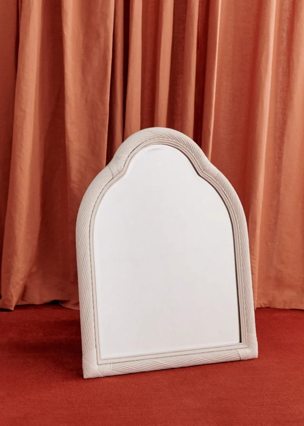 Ensemble De Chambre Vintage En Rotin :  porte Manteau, Commode Et Miroir