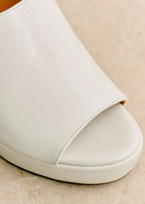 Mules High Deva