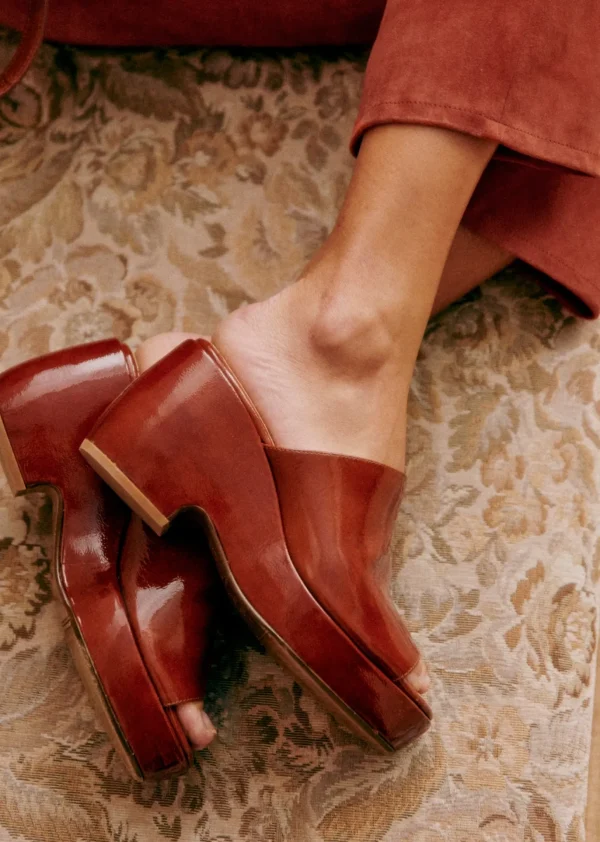 Mules High Deva