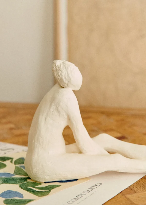 Sculpture Guénolée Courcoux - Femme Jambes Allongées Grand Modèle